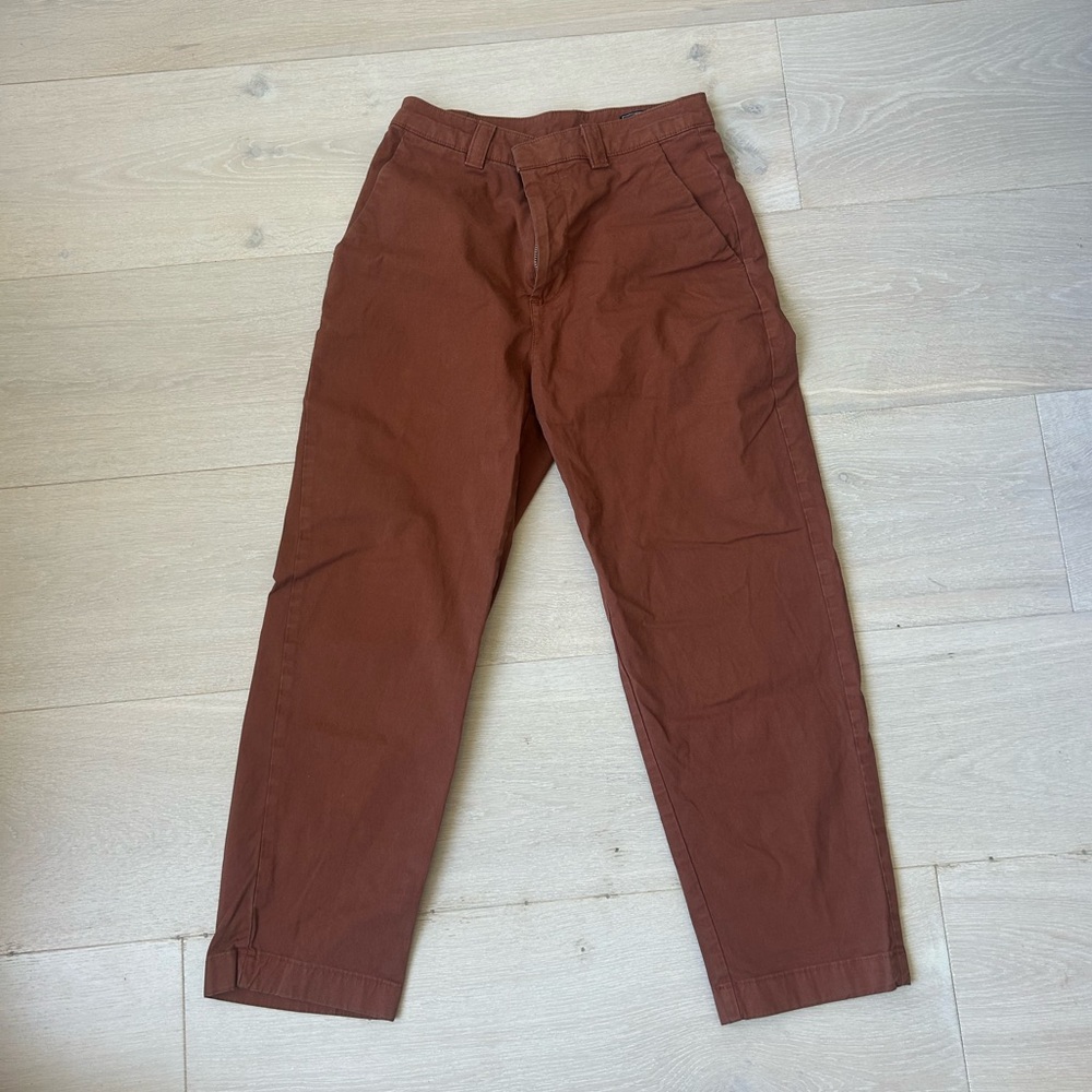 GAP Women’s Rust Straight Khaki